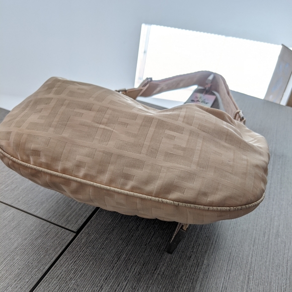 Fendi: Zucca Jacquard FF Monogram Pink Blend Adjustable Bag - Picture 12 of 16